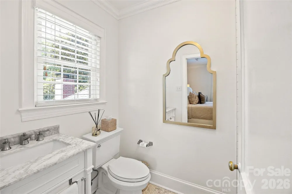 1838 S Wendover Road Charlotte, NC 28211