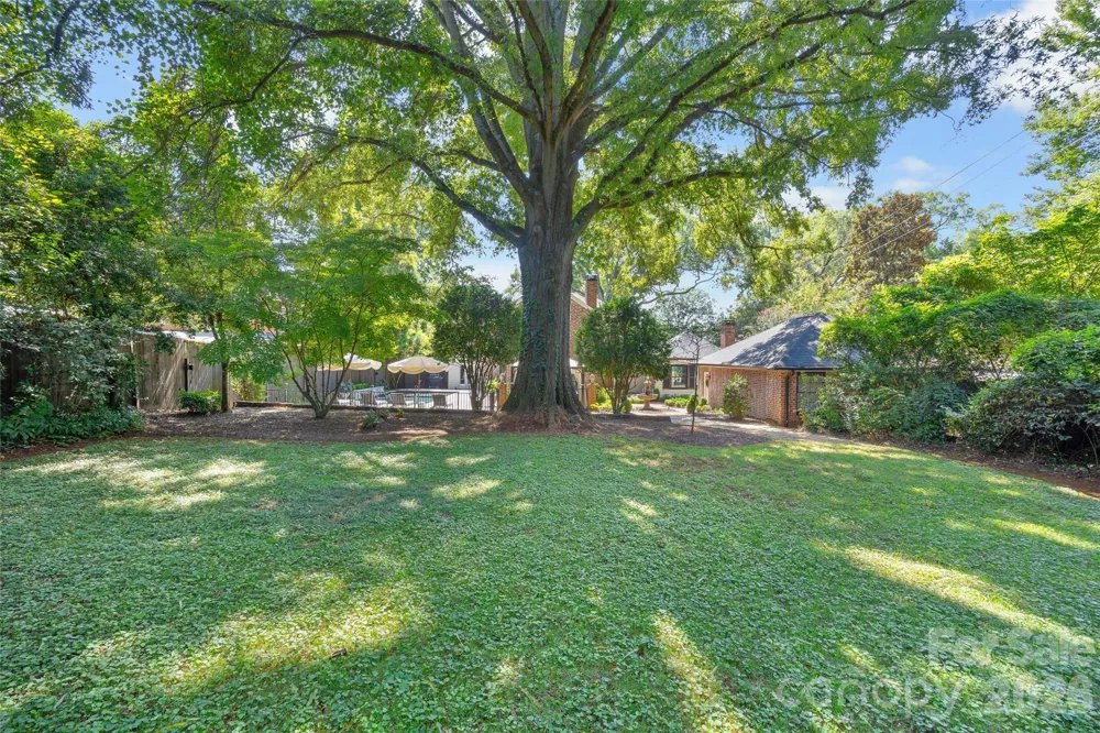 1838 S Wendover Road Charlotte, NC 28211