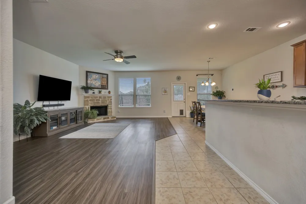 8105 Kurgan Trail Fort Worth, TX 76131