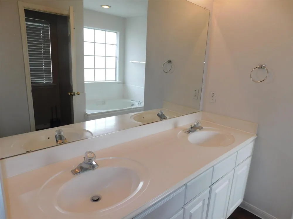 2710 Grants Lake Boulevard #K1 Sugar Land, TX 77479