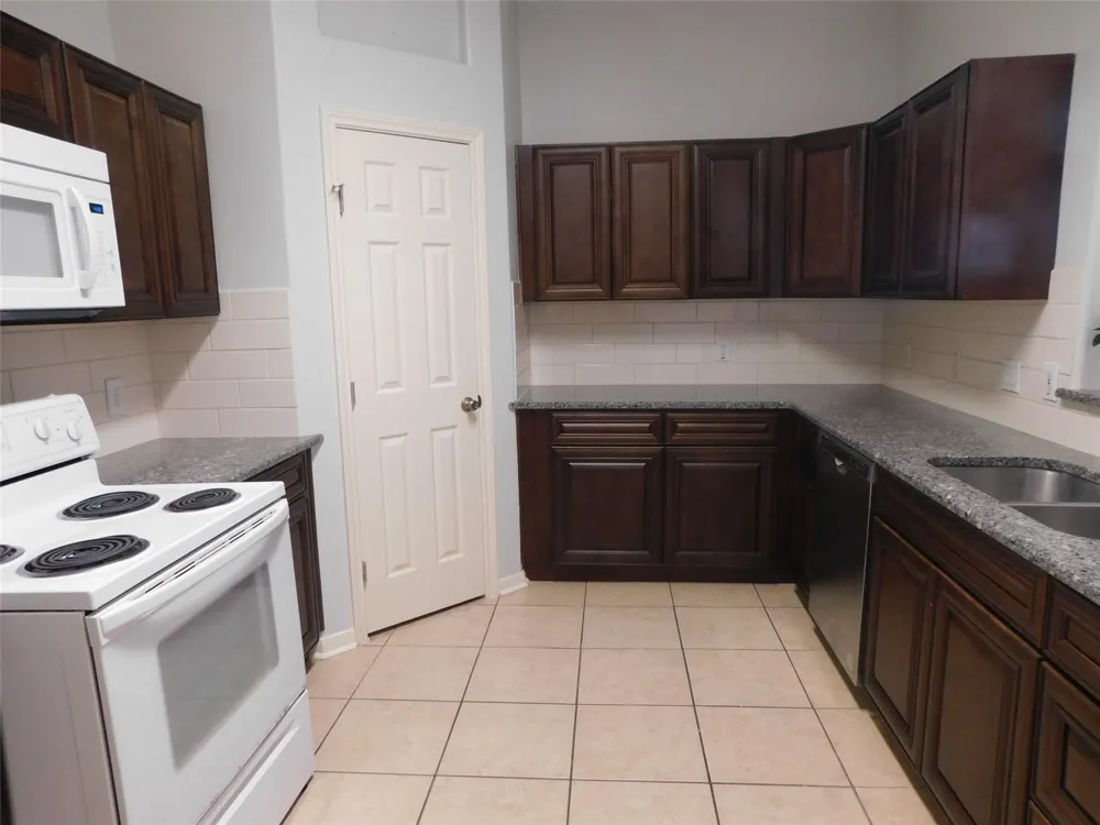 2710 Grants Lake Boulevard #K1 Sugar Land, TX 77479