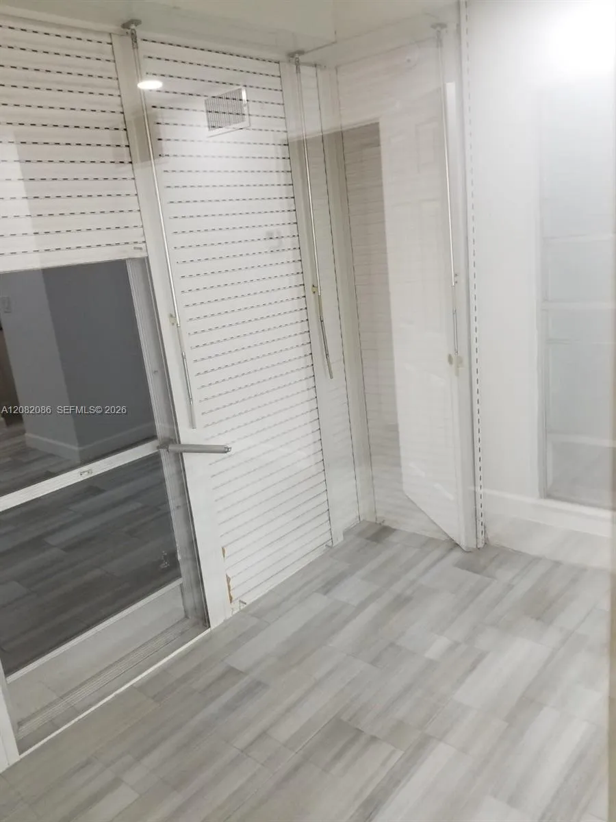 2990 NE 16th Ave #105 Oakland Park, FL 33334