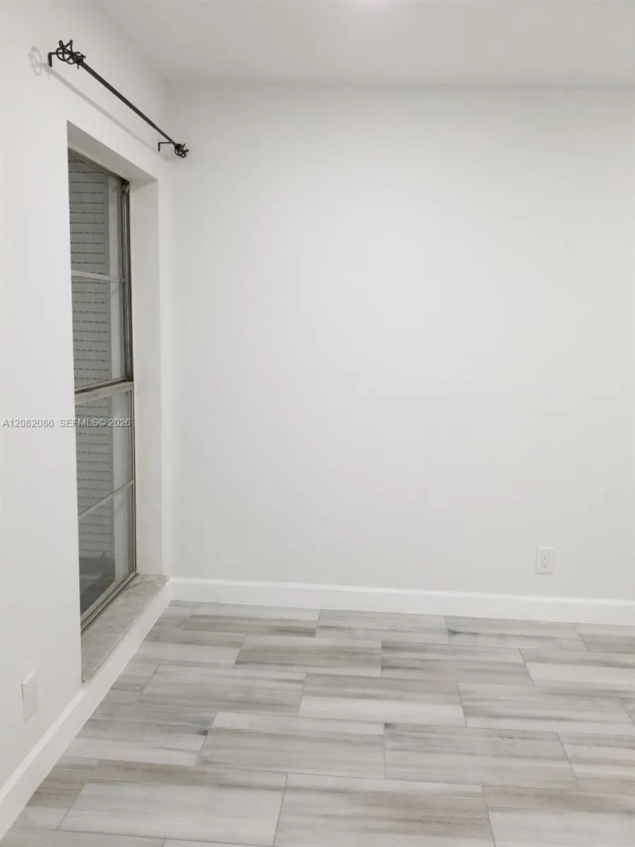 2990 NE 16th Ave #105 Oakland Park, FL 33334