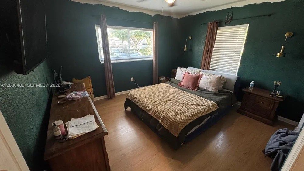 7160 SW 12th St Miami, FL 33144