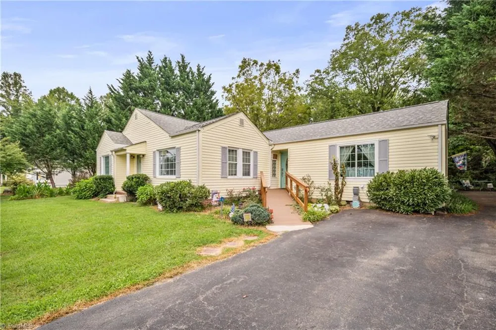 204 Carson Road Pilot Mountain, NC 27041