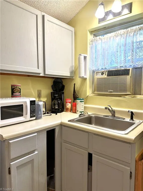 204 Carson Road Pilot Mountain, NC 27041