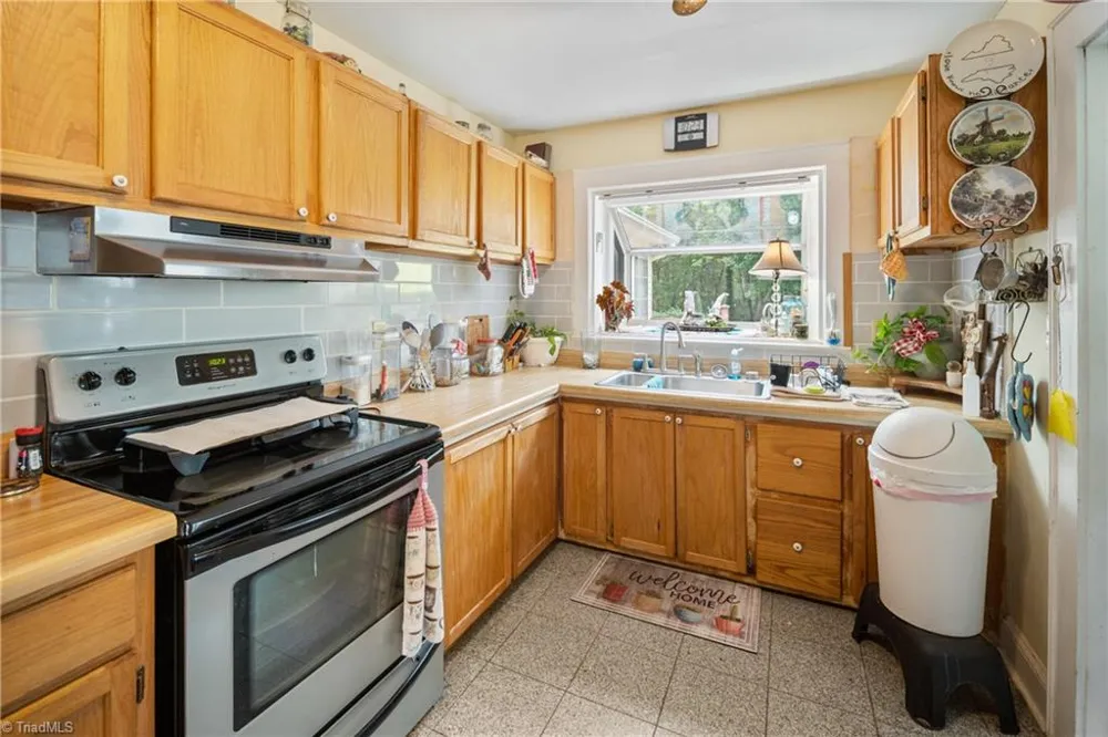 204 Carson Road Pilot Mountain, NC 27041