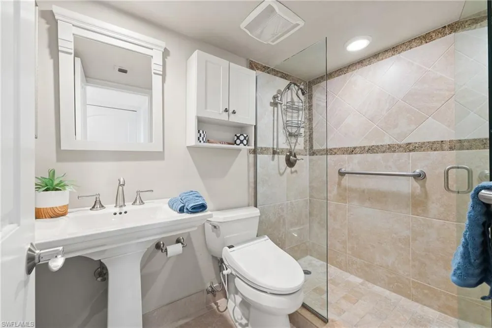 15 Bluebill Avenue #606 Naples, FL 34108