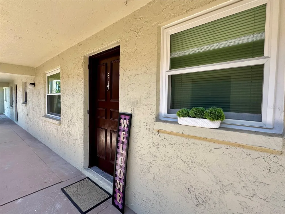 1100 E BAY DRIVE #3 Largo, FL 33770
