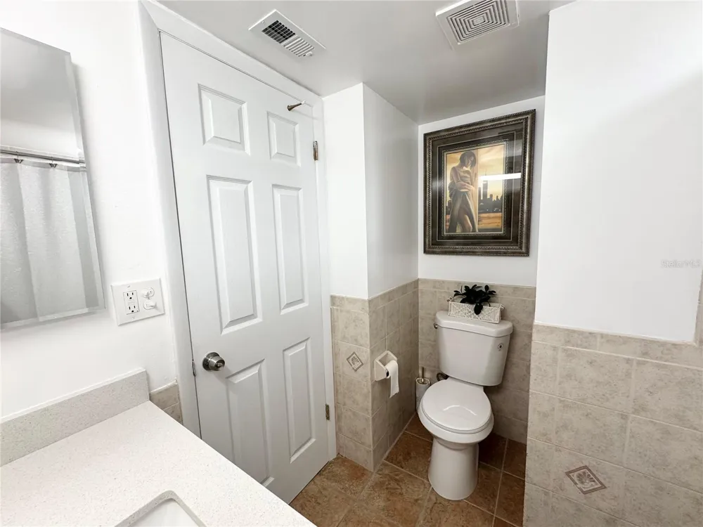 1100 E BAY DRIVE #3 Largo, FL 33770