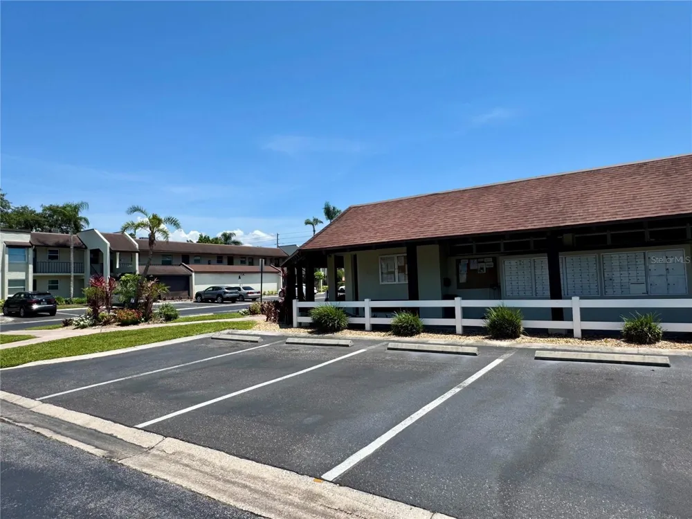 1100 E BAY DRIVE #3 Largo, FL 33770