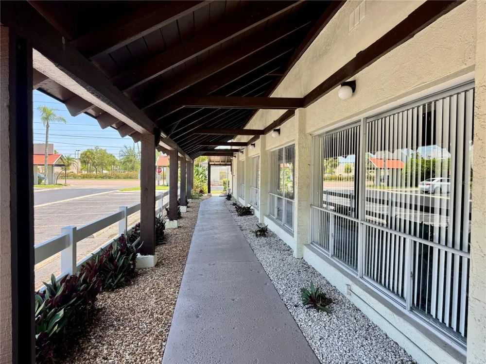 1100 E BAY DRIVE #3 Largo, FL 33770