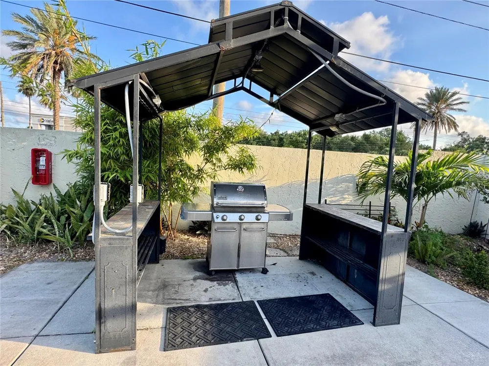 1100 E BAY DRIVE #3 Largo, FL 33770