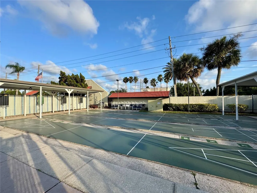 1100 E BAY DRIVE #3 Largo, FL 33770
