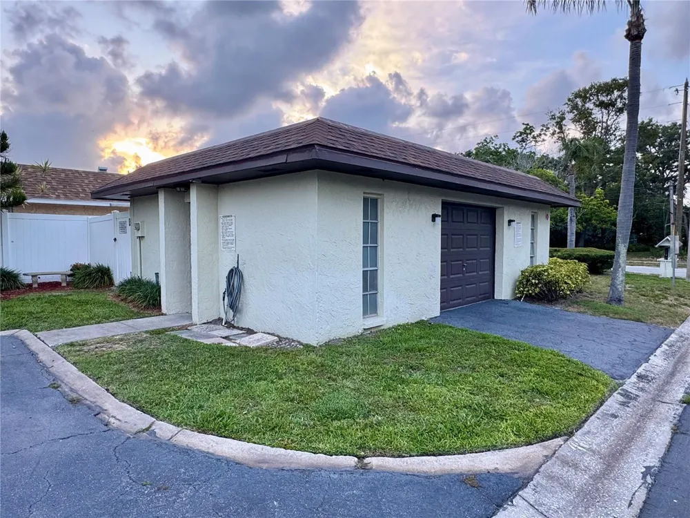 1100 E BAY DRIVE #3 Largo, FL 33770