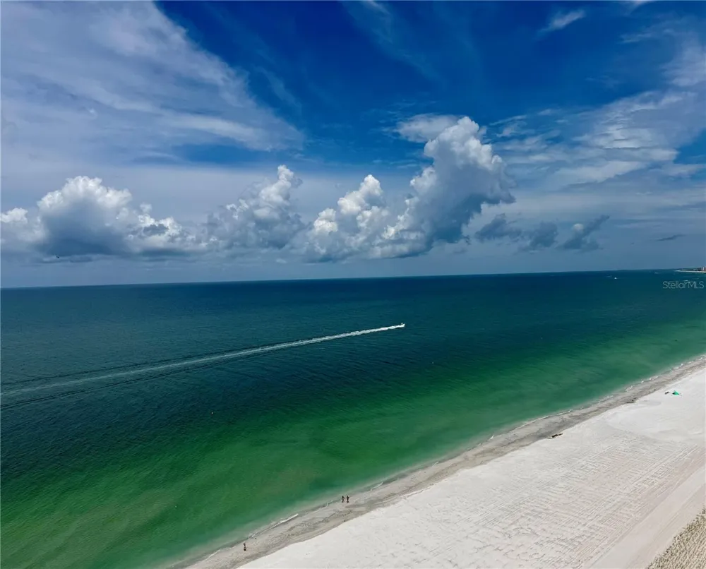 1100 E BAY DRIVE #3 Largo, FL 33770