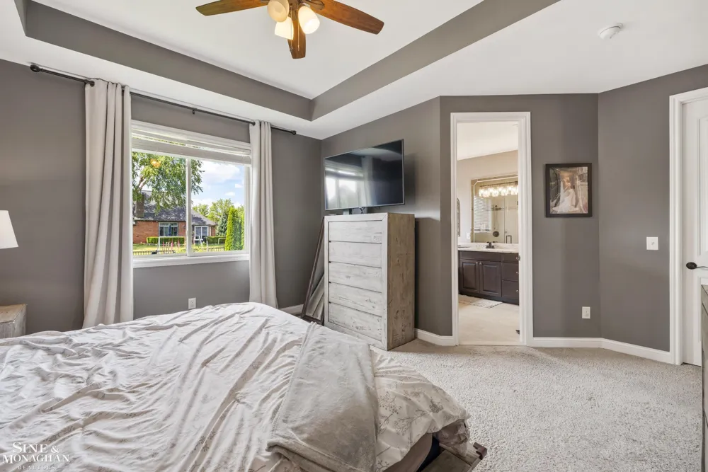 51763 Battanwood Drive Macomb Township, MI 48042