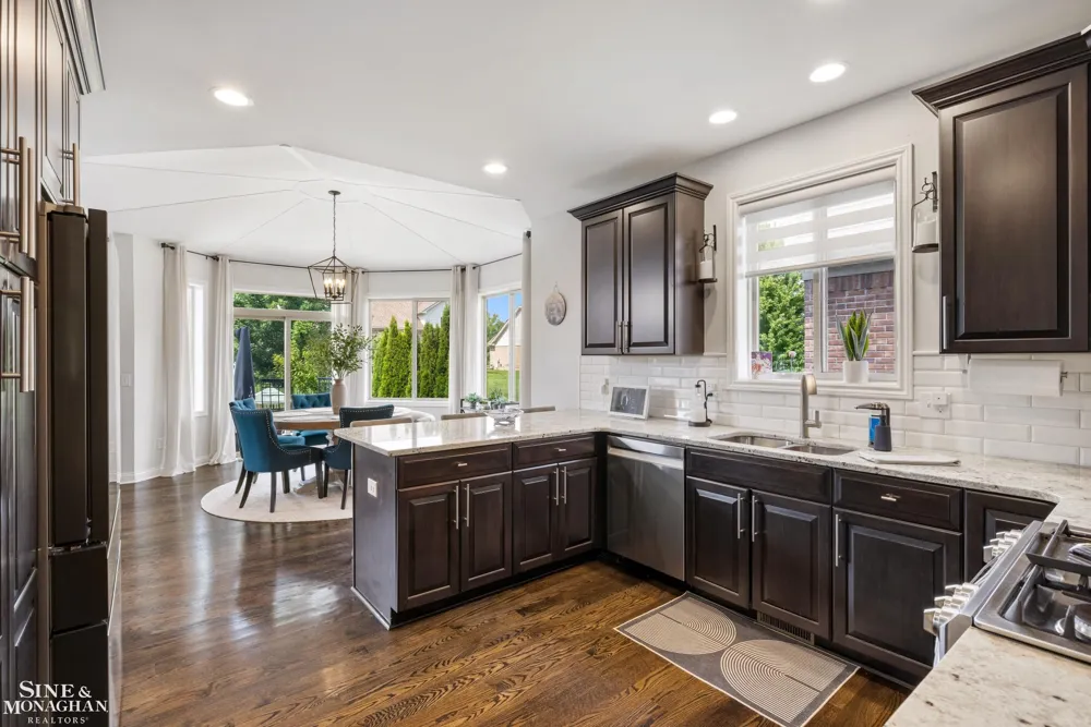 51763 Battanwood Drive Macomb Township, MI 48042