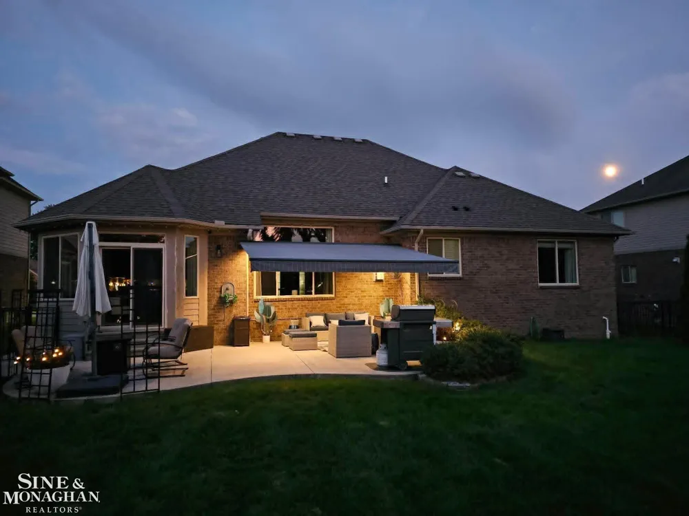 51763 Battanwood Drive Macomb Township, MI 48042