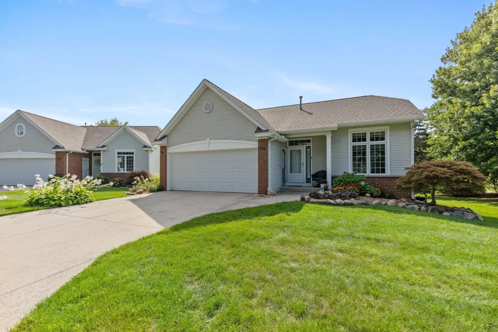 774 Holly Creek Drive Holland City, MI 49423