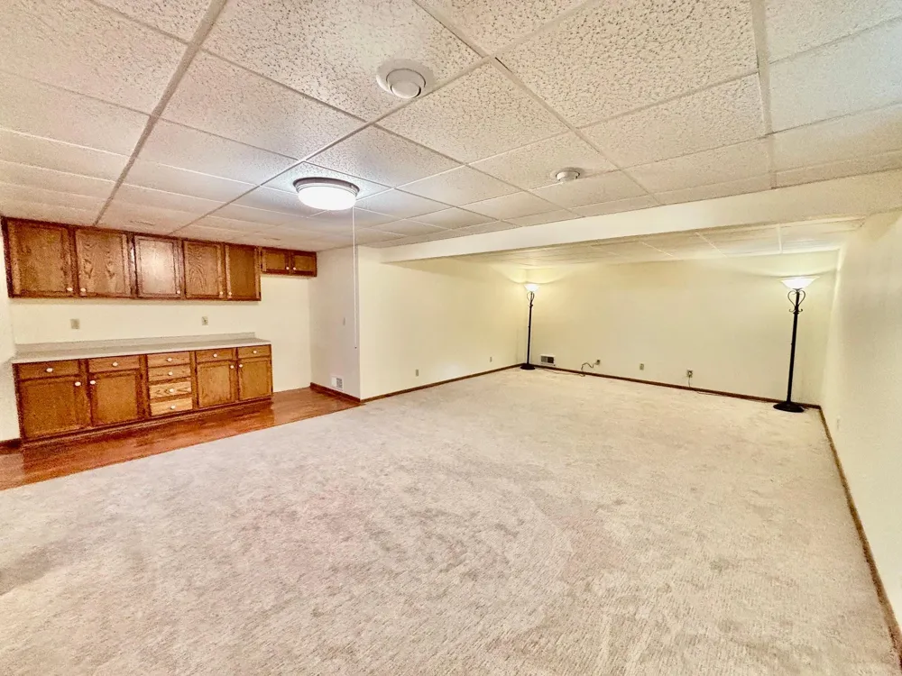 410 Betty Lane West Saint Paul, MN 55118