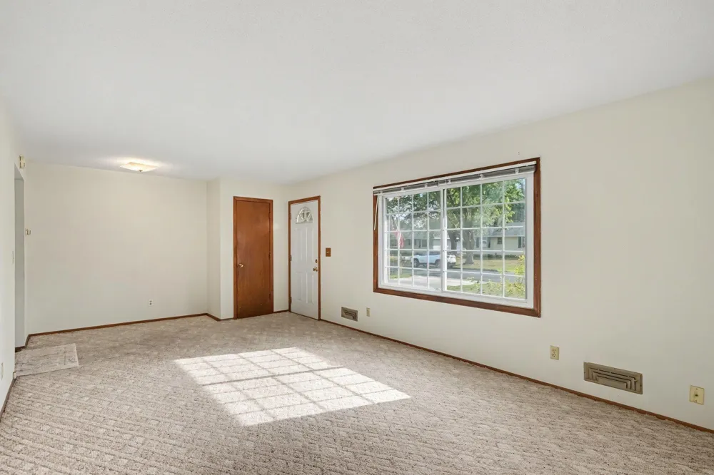14669 Danbury Avenue W Rosemount, MN 55068