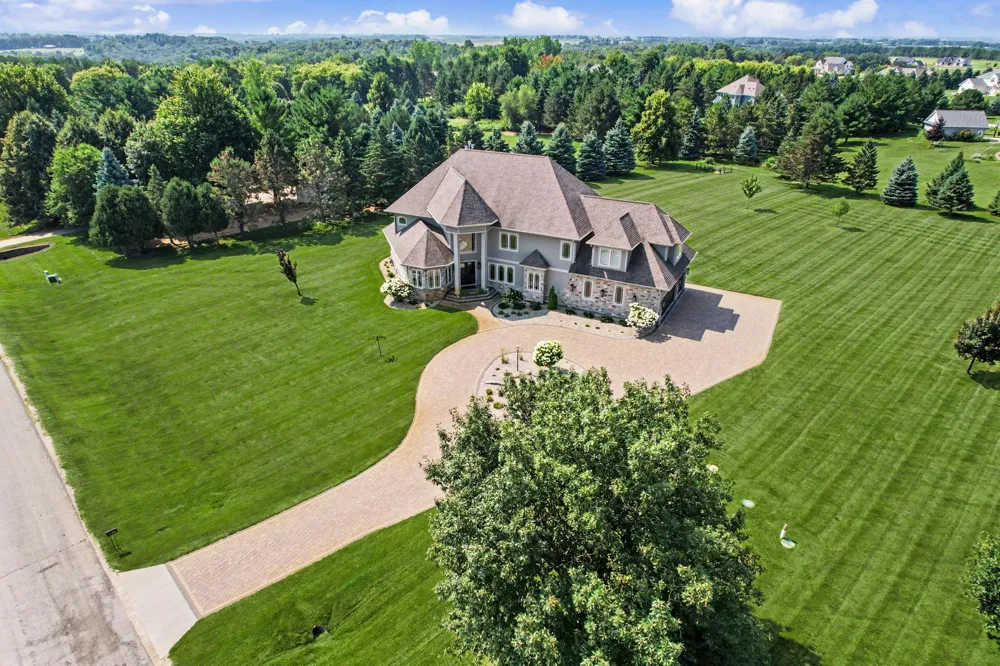 2683 Headland Court SW Rochester, MN 55902