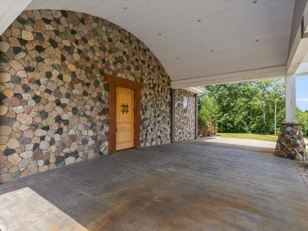 4777 Hwy 371 Hackensack, MN 56452