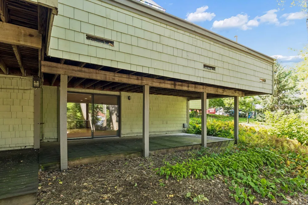 1086 Cedar View Drive Minneapolis, MN 55405