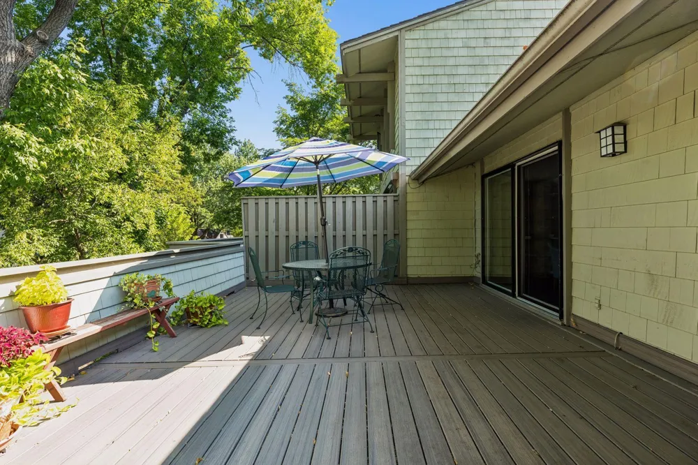 1086 Cedar View Drive Minneapolis, MN 55405