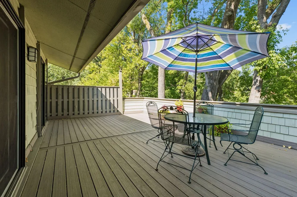 1086 Cedar View Drive Minneapolis, MN 55405