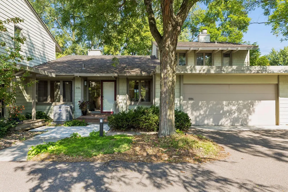 1086 Cedar View Drive Minneapolis, MN 55405