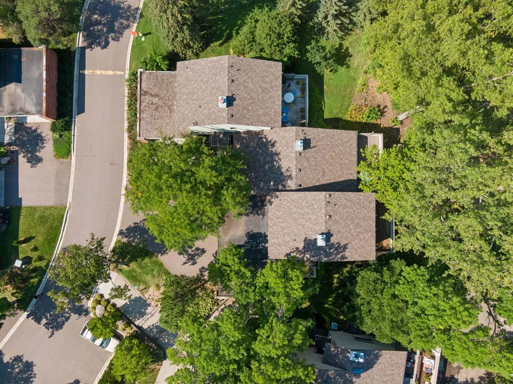 1086 Cedar View Drive Minneapolis, MN 55405