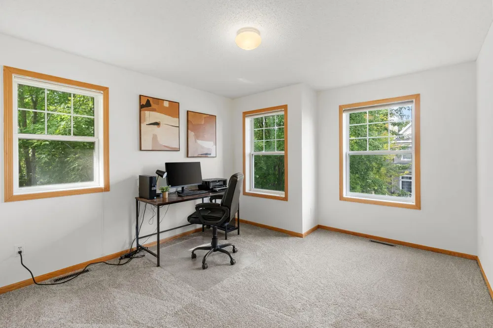 7600 Southridge Court Savage, MN 55378
