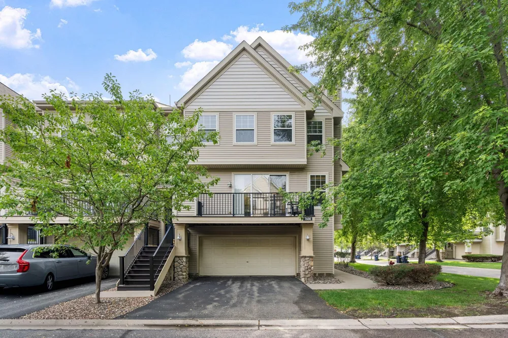 7600 Southridge Court Savage, MN 55378