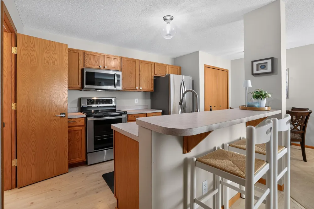 15955 Finch Lane Apple Valley, MN 55124