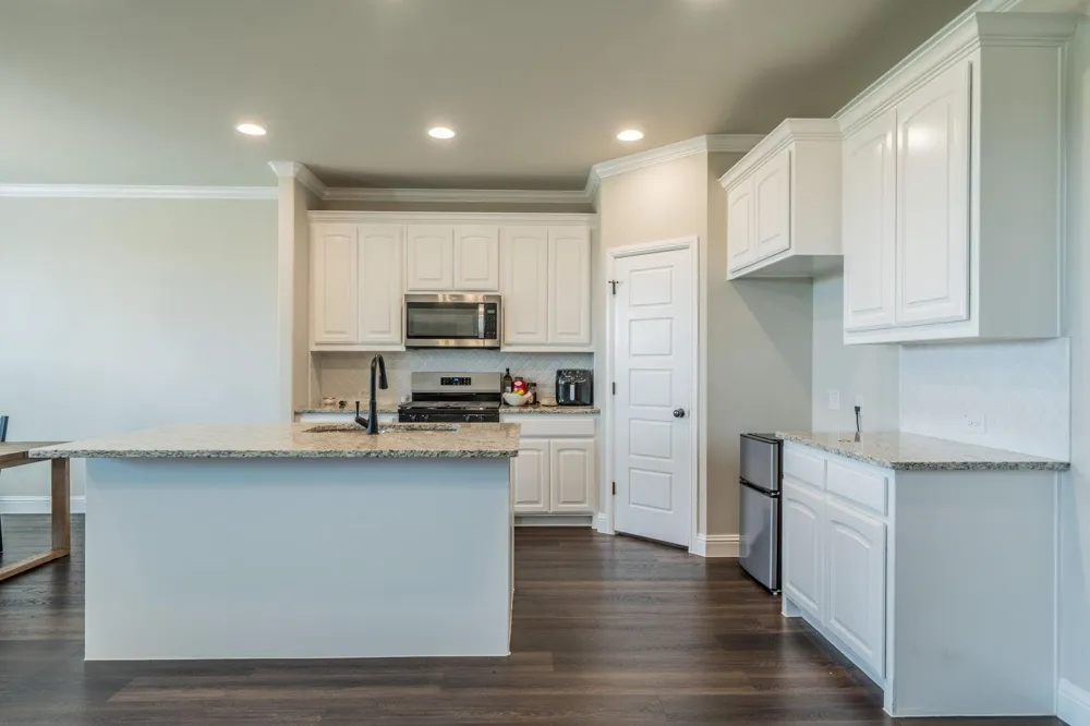 1057 Nighthawk Trail Alvarado, TX 76009
