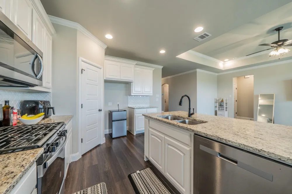 1057 Nighthawk Trail Alvarado, TX 76009