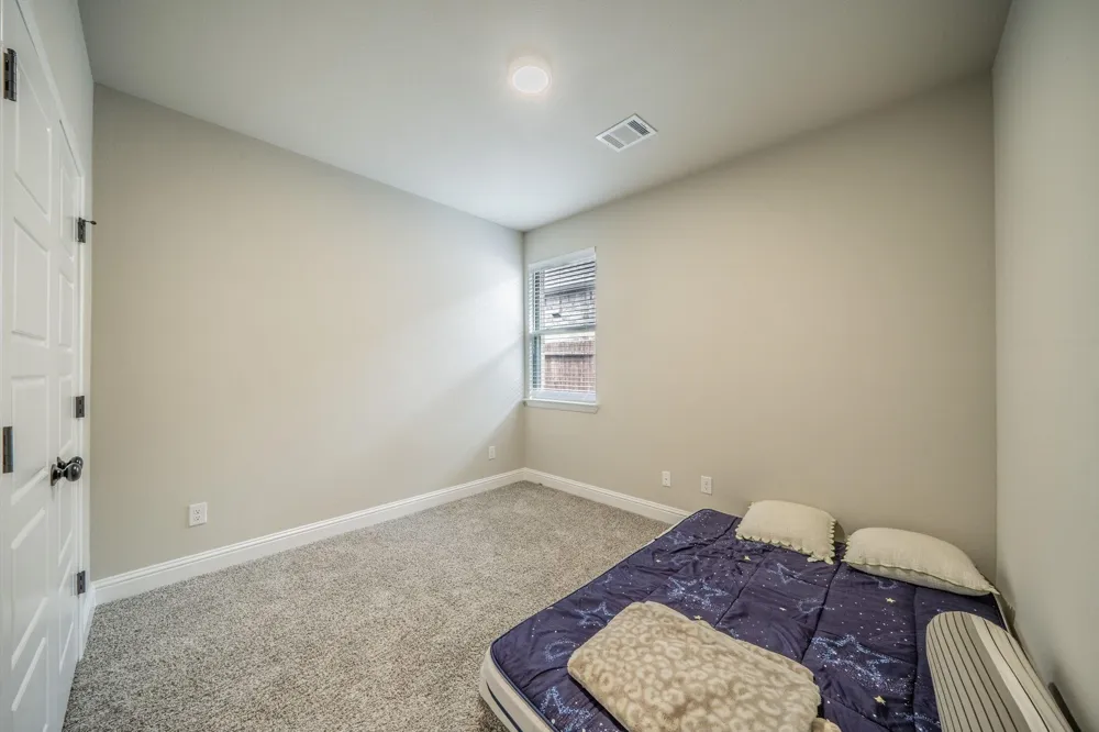 1057 Nighthawk Trail Alvarado, TX 76009