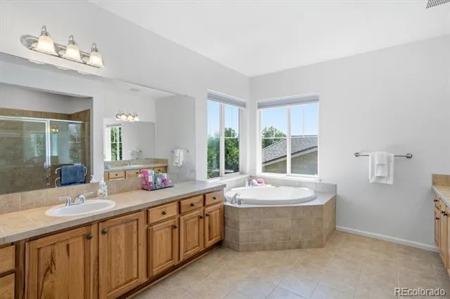 16863 Parkside Drive S Commerce City, CO 80022