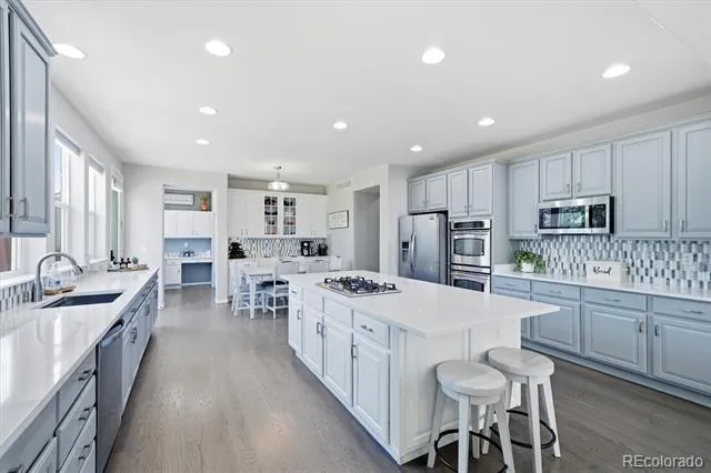 16863 Parkside Drive S Commerce City, CO 80022