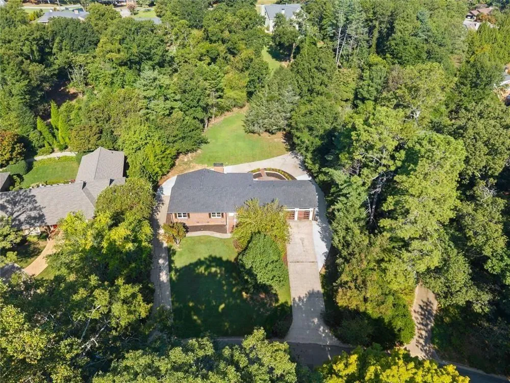 1492 Burns Drive NE Gainesville, GA 30501