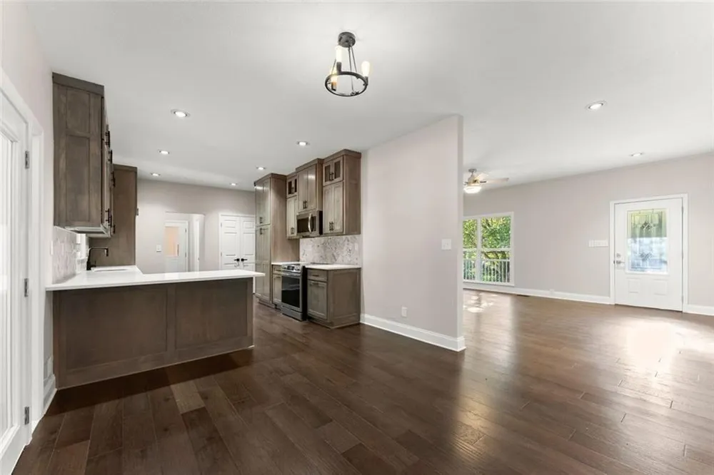 1492 Burns Drive NE Gainesville, GA 30501