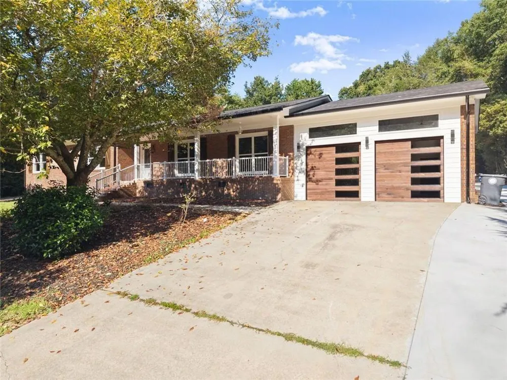 1492 Burns Drive NE Gainesville, GA 30501