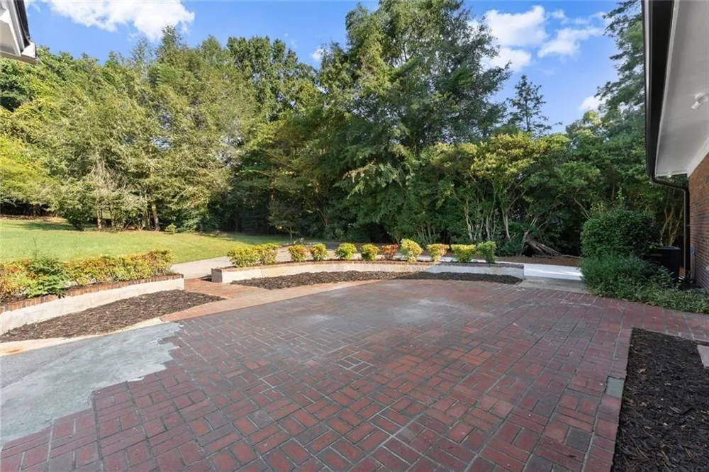 1492 Burns Drive NE Gainesville, GA 30501