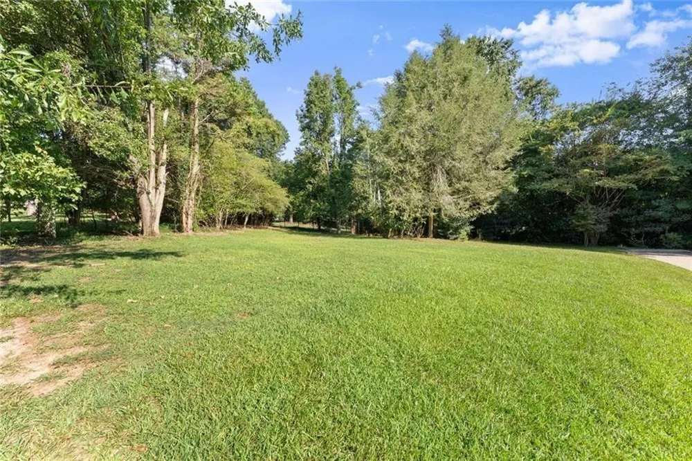 1492 Burns Drive NE Gainesville, GA 30501