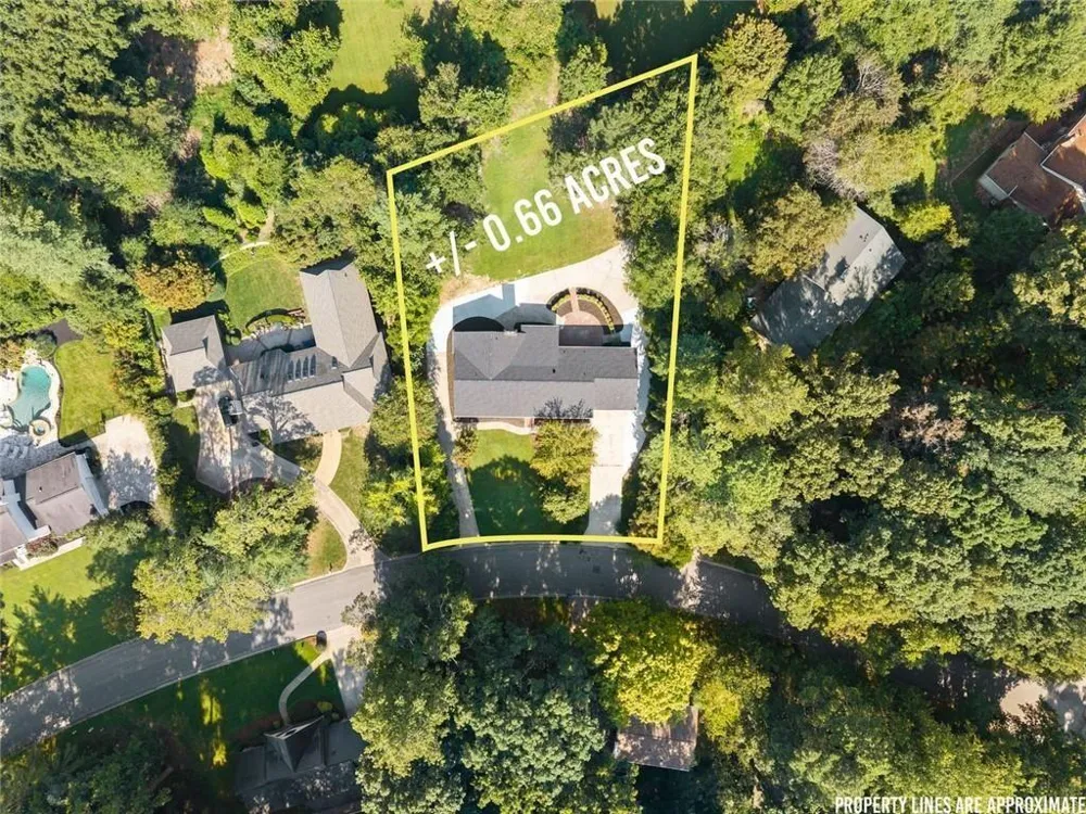 1492 Burns Drive NE Gainesville, GA 30501