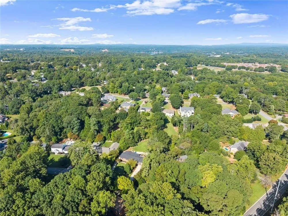 1492 Burns Drive NE Gainesville, GA 30501