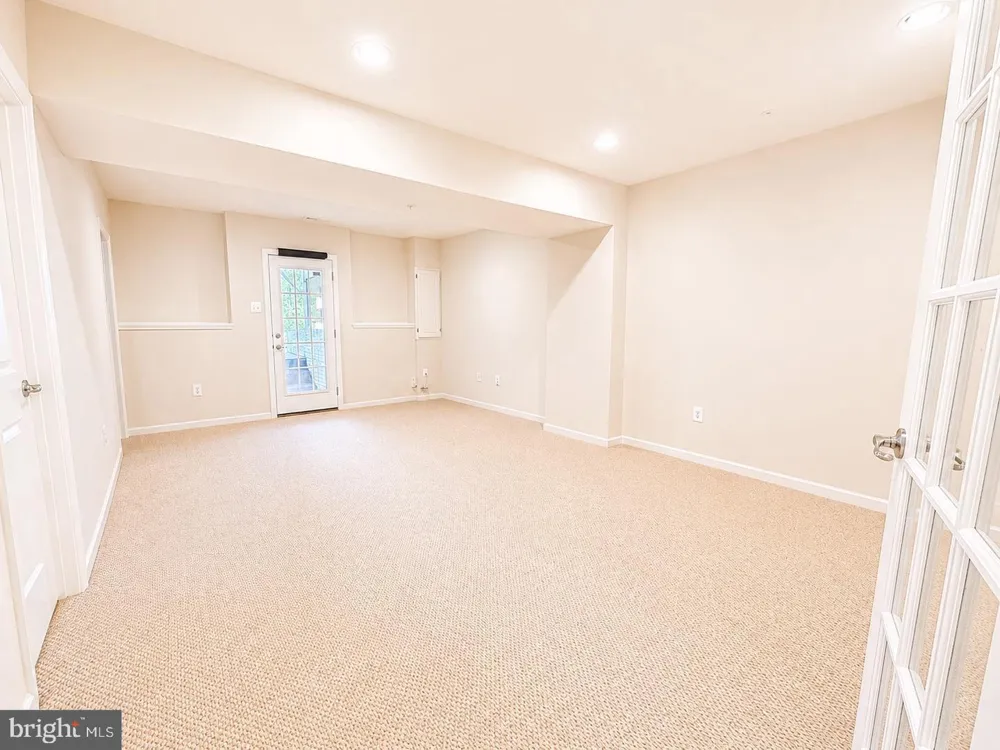 22605 WINDING WOODS WAY Clarksburg, MD 20871