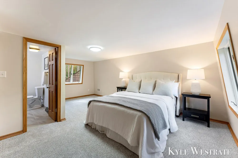 15594 Ritchie Avenue NE Cedar Springs, MI 49319